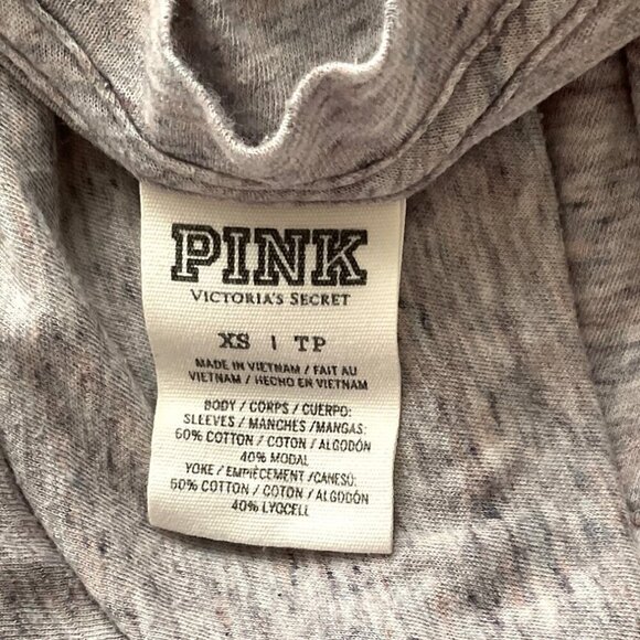 VICTORIA’S SECRET PINK LONG SLEEVE T-SHIRT PETITE RUNS BIGGER SEE MEASURMENTS - Picture 8 of 14